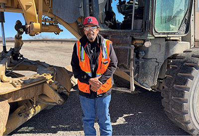Roy Vidales, Senior Supervisor Shovel/Drill Maintenance-Safford Operations, shows one of Safford’s new shovels during its assembly.