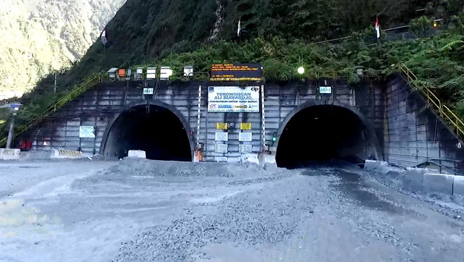 Grasberg Block Cave Mine Automated Rail System